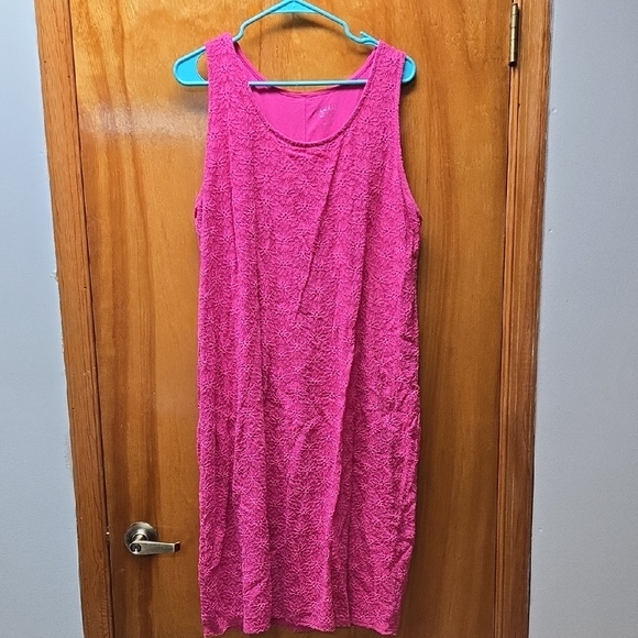 Isabel Maternity by Ingrid & Isabel Textured Pink Dress - Picture 1 of 3